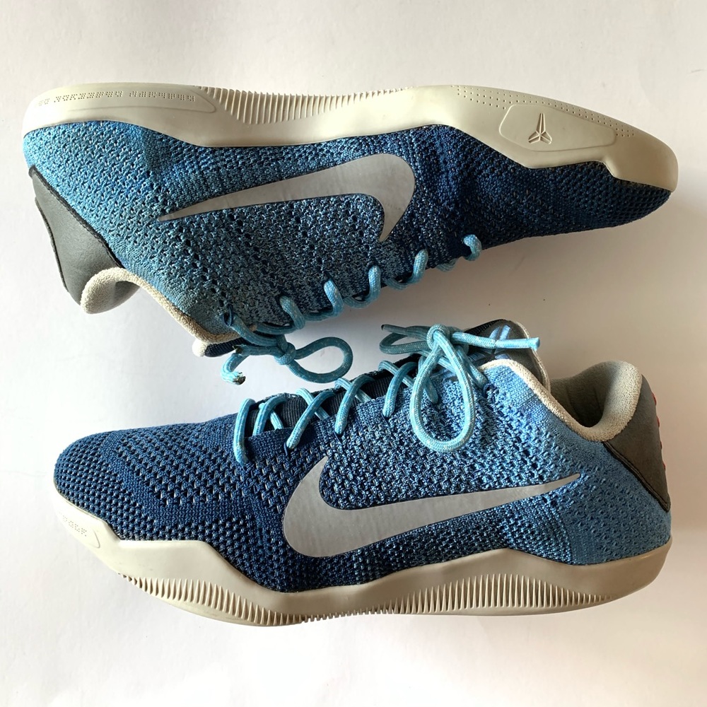 Kobe 11 Brave Blue Size 11 Good Condition